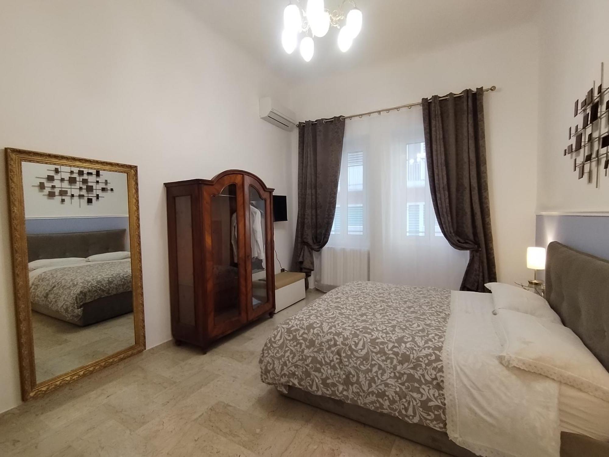 Liberty House Apartment Bari Bagian luar foto