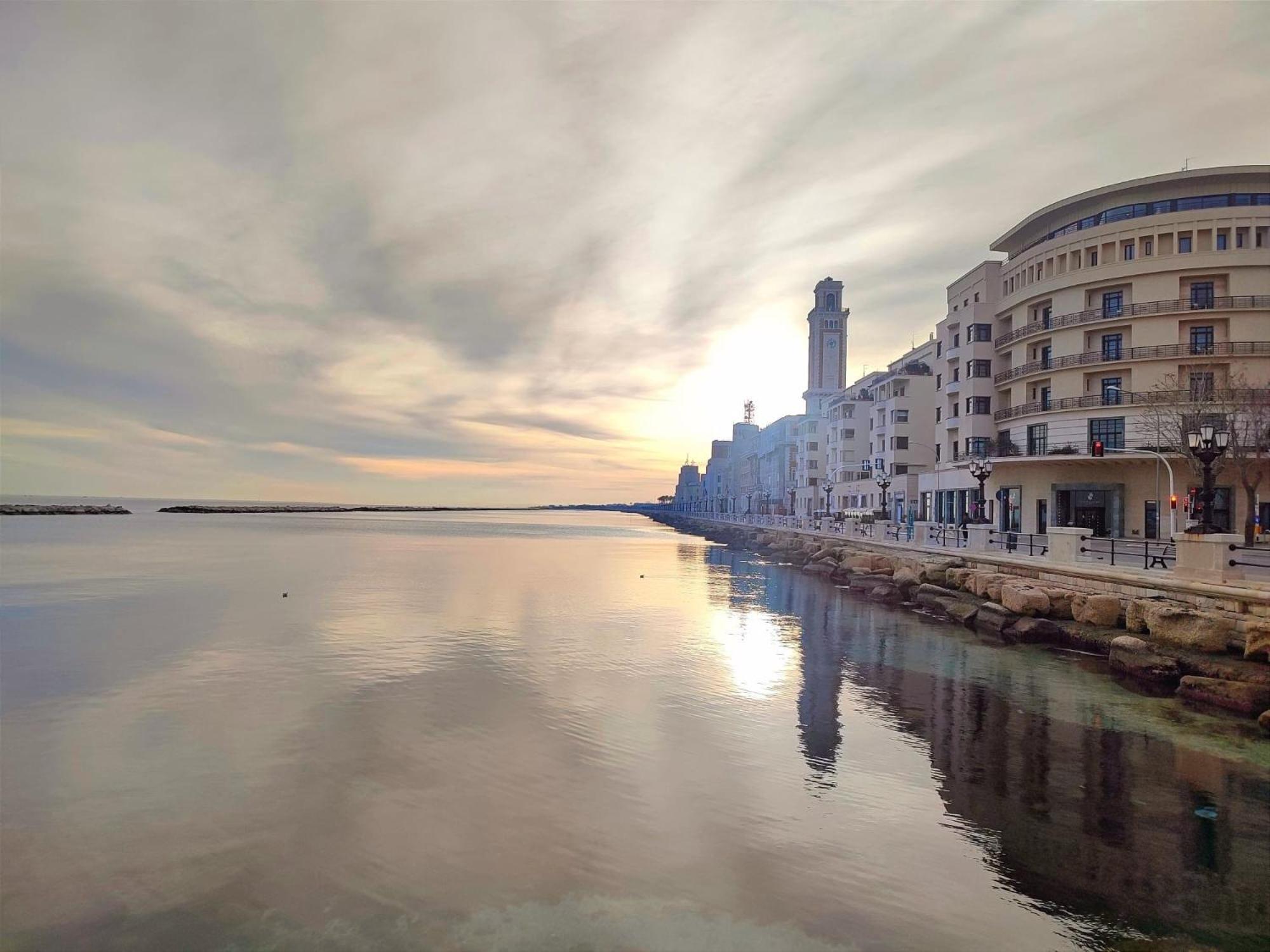 Liberty House Apartment Bari Bagian luar foto